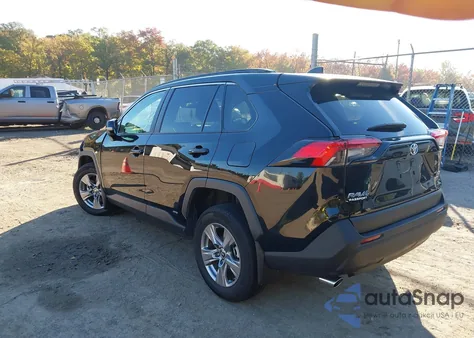 2024 Toyota Rav4 Hybrid Xle z USA, uszkodzony, nr VIN 4T3RWRFV2RU147653